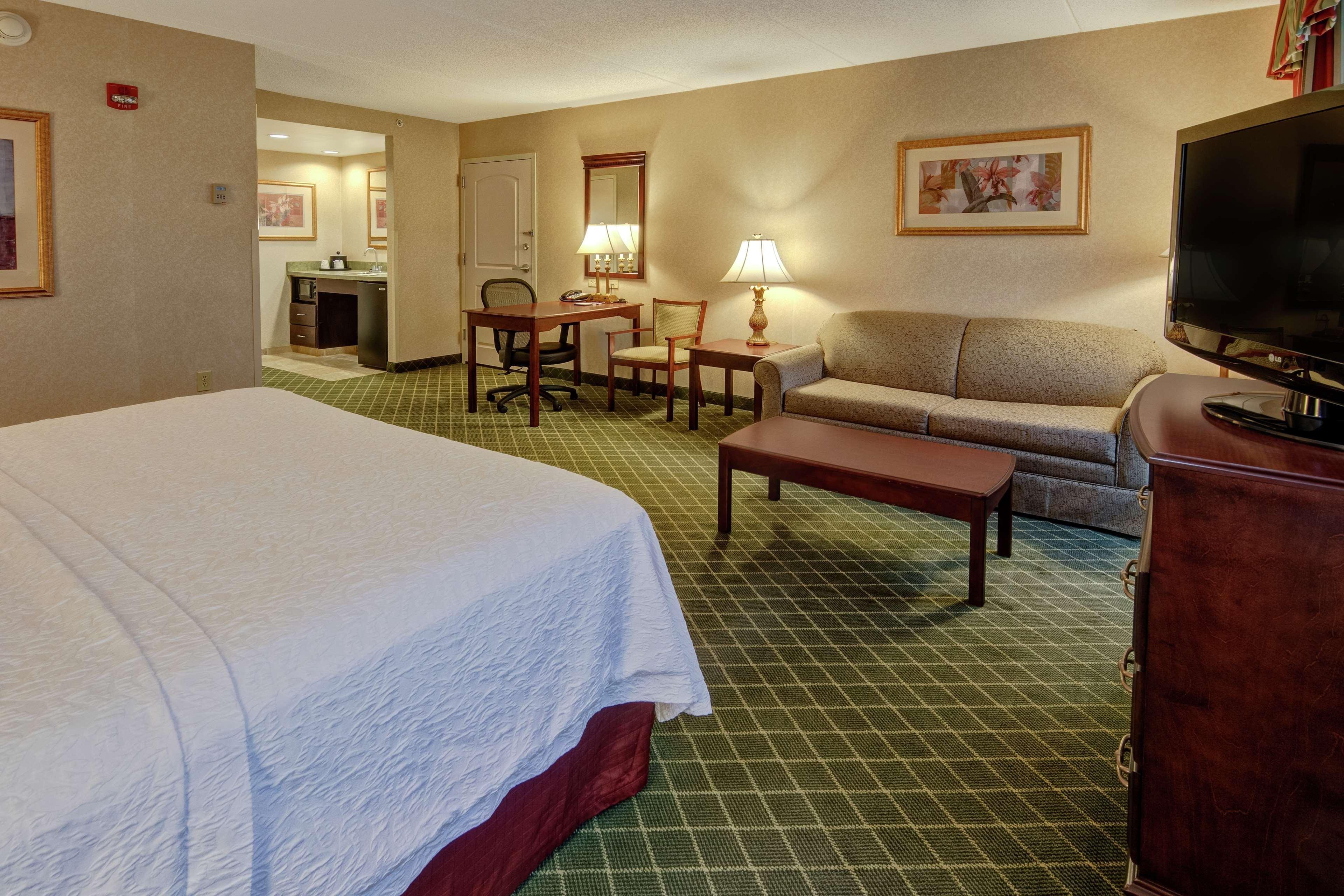 Hampton Inn Cambridge Bagian luar foto