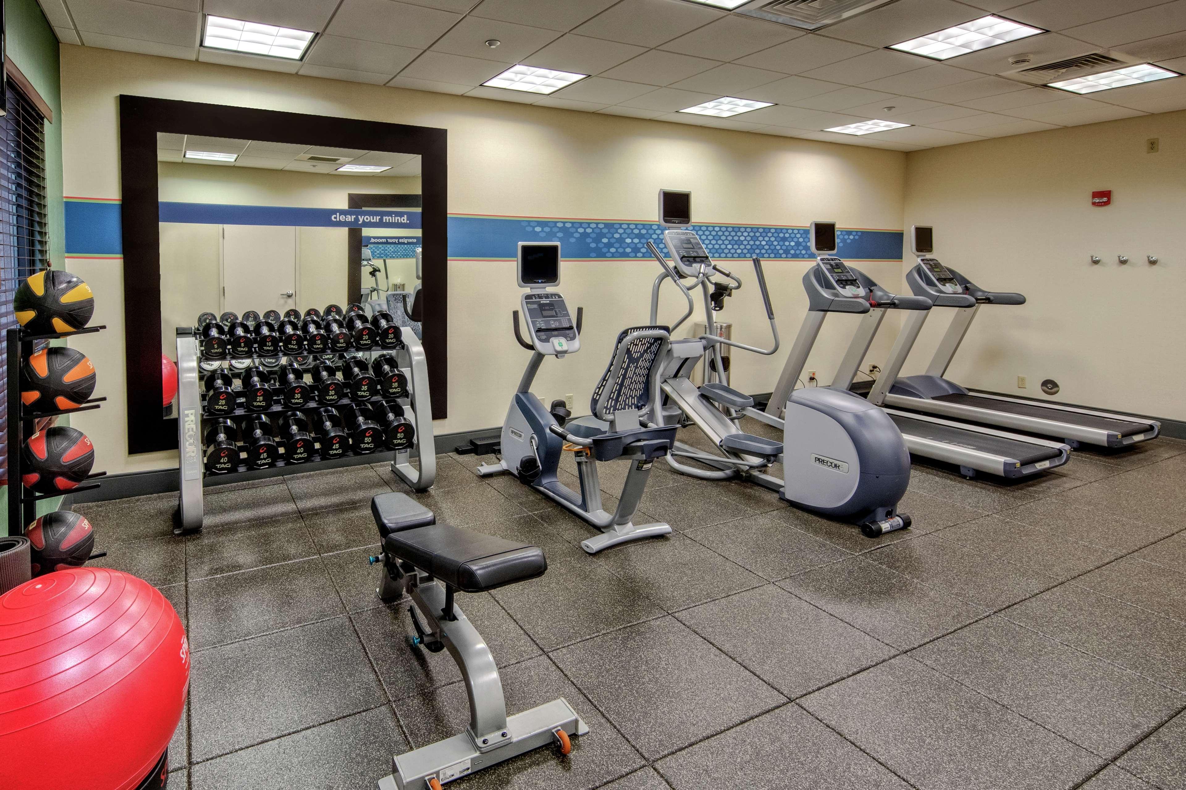 Hampton Inn Cambridge Bagian luar foto