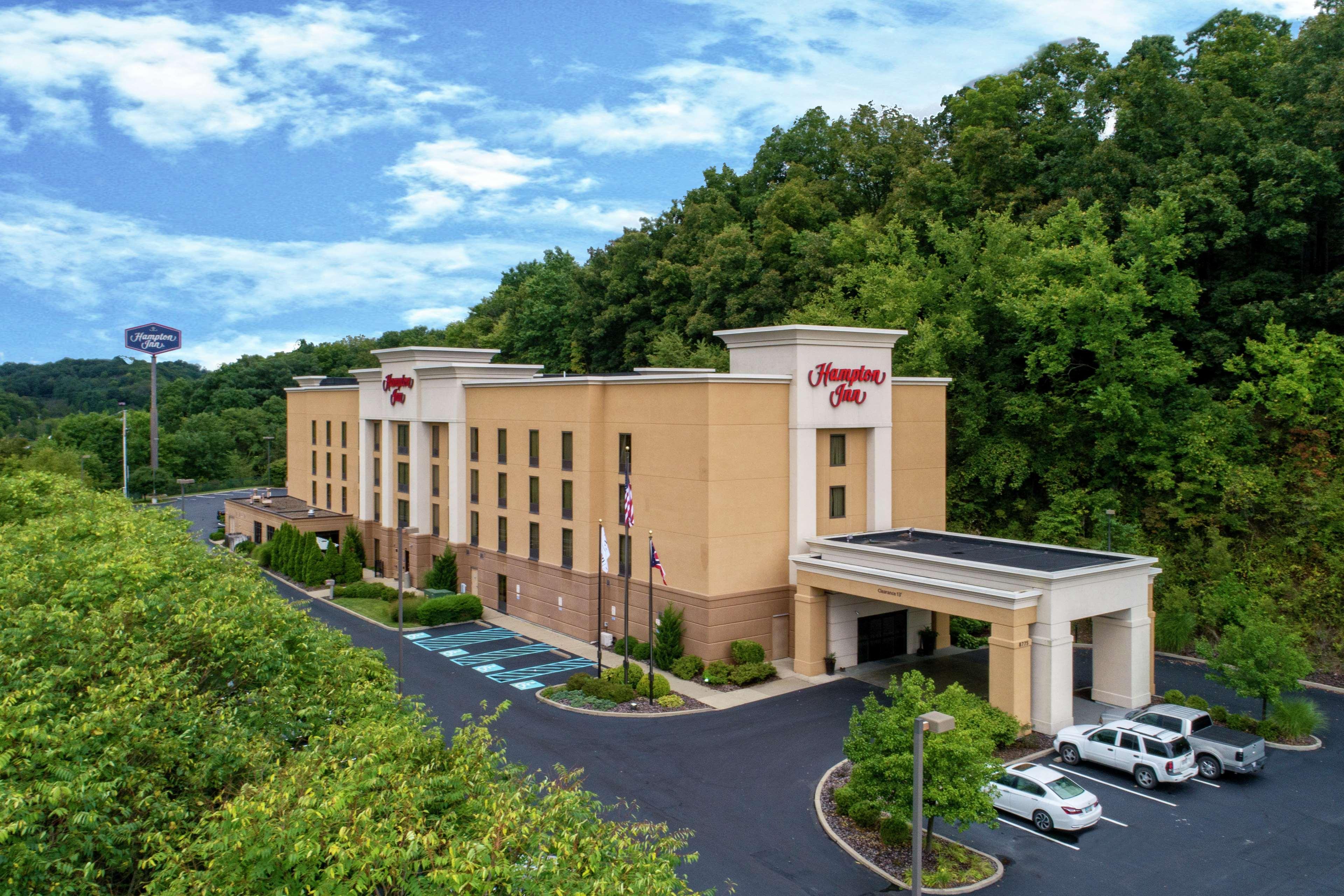 Hampton Inn Cambridge Bagian luar foto