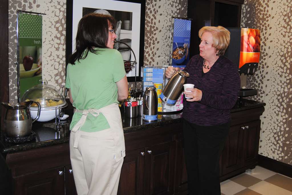 Hampton Inn Cambridge Restoran foto